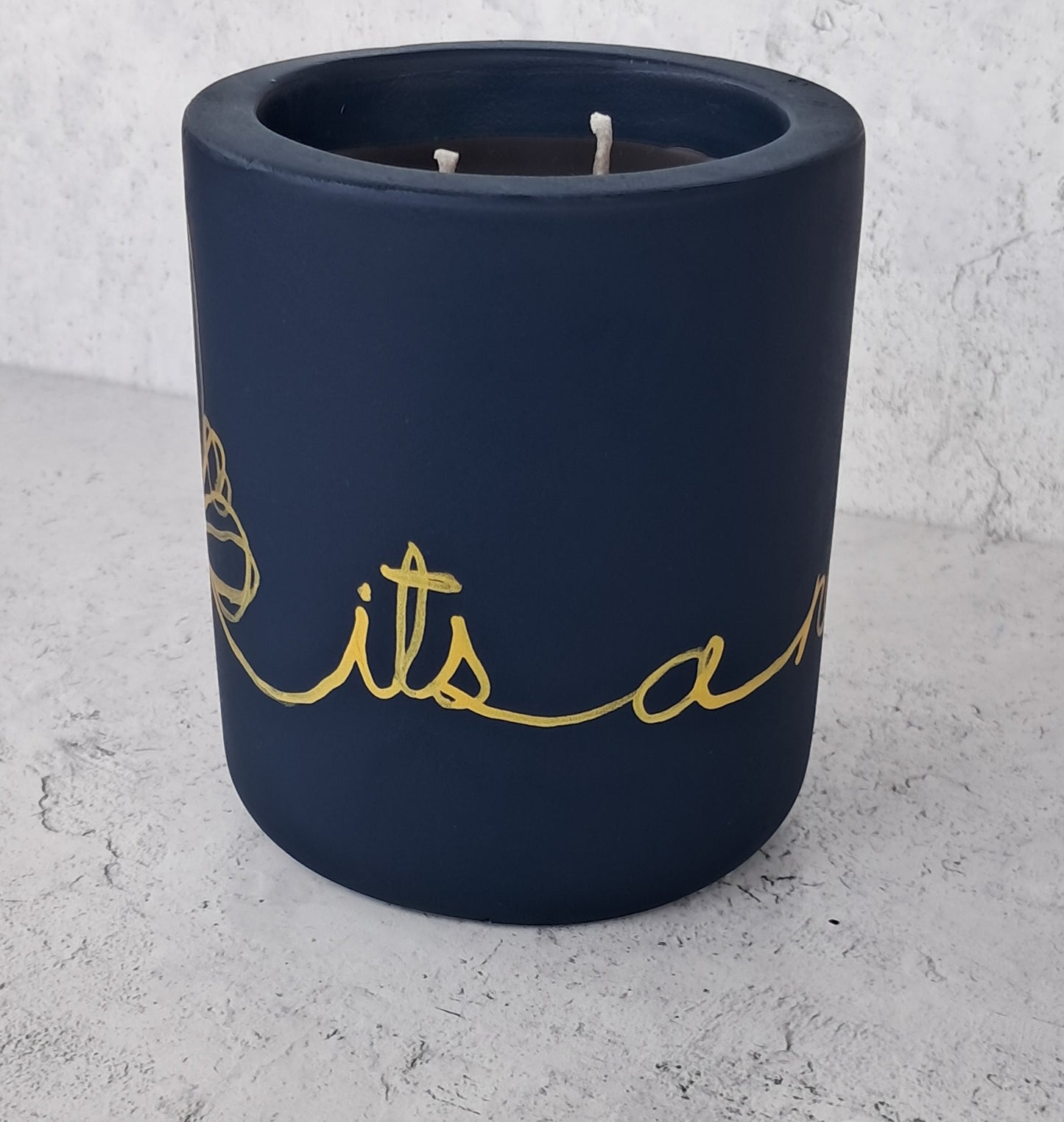 10oz "it's a new day" Beeswax Candle with Lid (Navy)