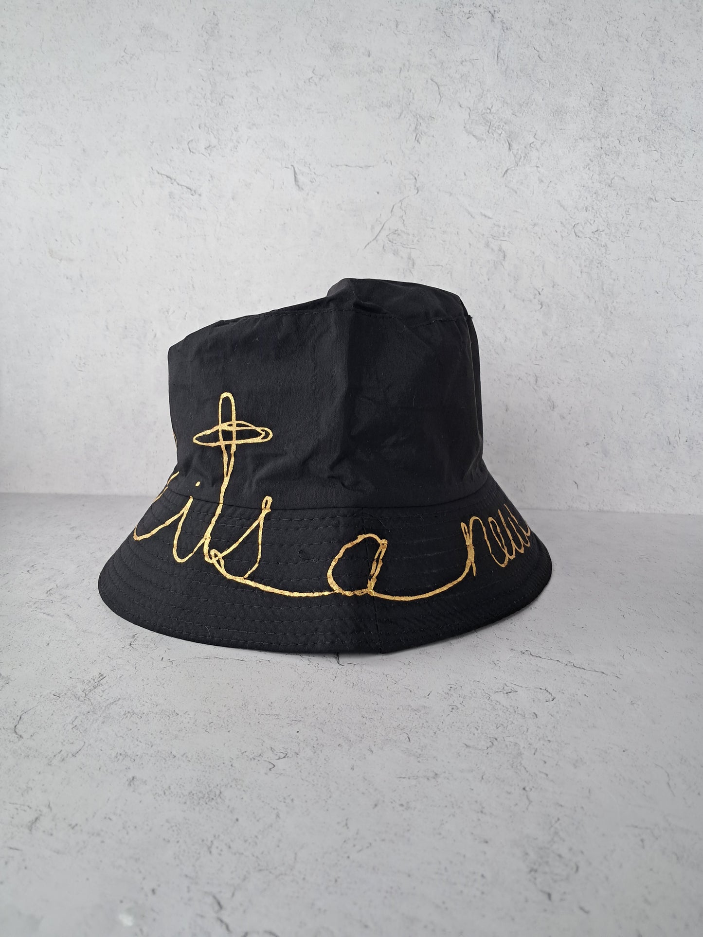 "its a new day" Bucket Hat (Gold)