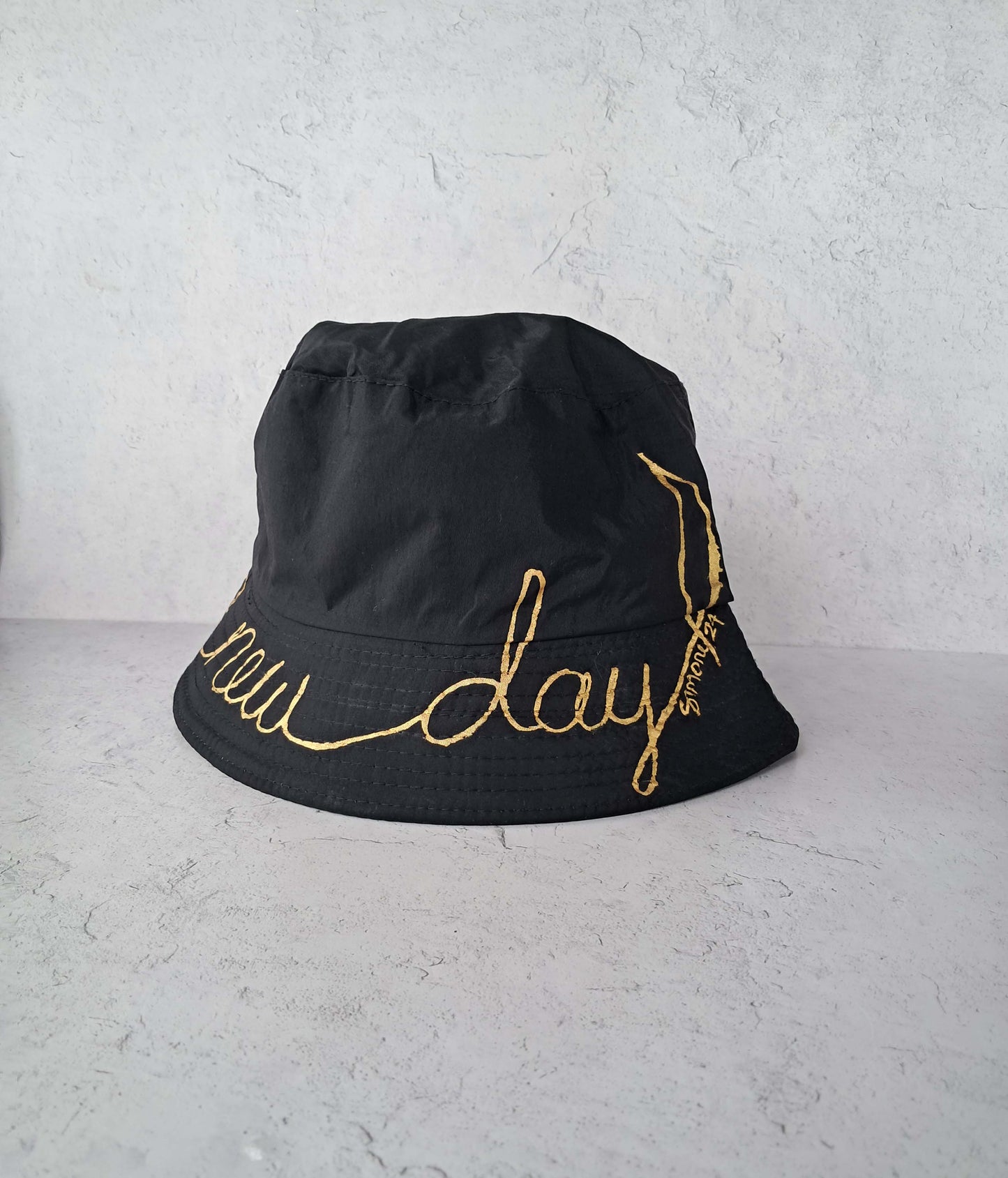 "its a new day" Bucket Hat (Gold)